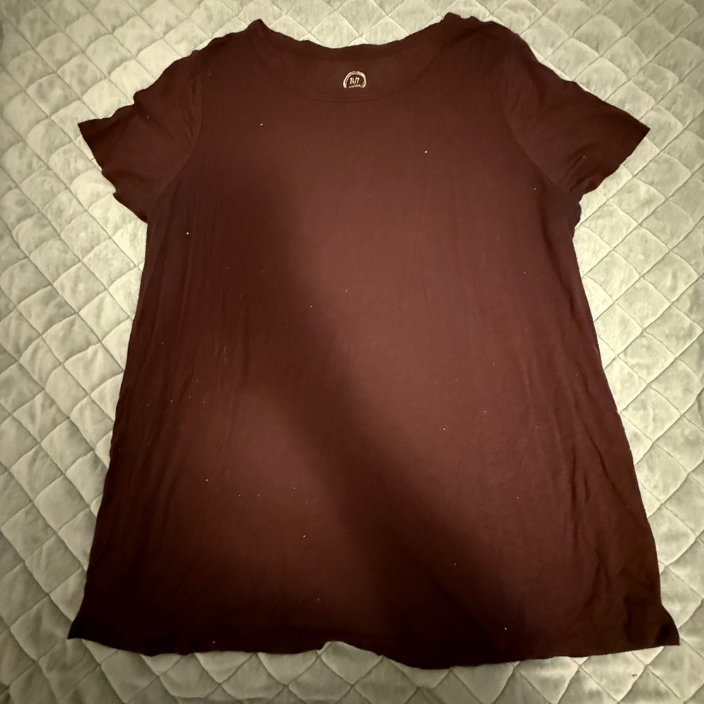 Maurices Red Relaxed Short Sleeve Tee